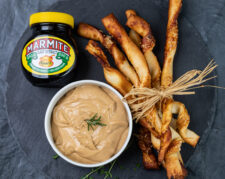 Marmite-and-caramelized-onion-dip-thumb